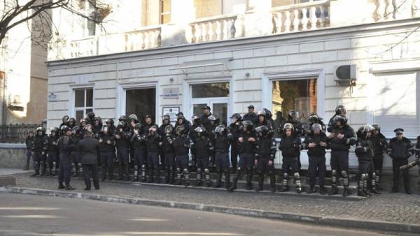 В Кишиневе протестуют против повышения тарифа на электроэнергию