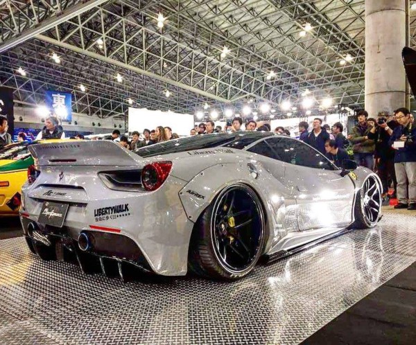 Тюнеры представили Ferrari 488 в стиле Stance