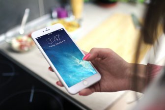 Apple создаст уникальный iPhone 8 с бесконечным зарядом