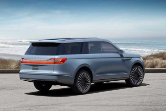 Появилось первое изображение нового Lincoln Navigator