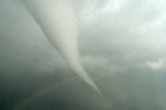 В Тихом океане образовался первый в этом сезоне тайфун