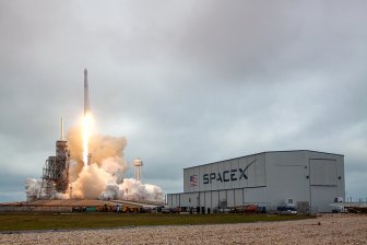 SpaceX выведет на орбиту более 4 тысяч спутников