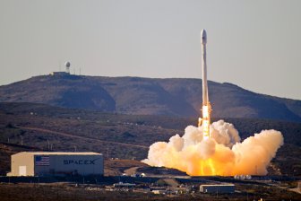 Техника Илона Маска уволили с работы за правду о ракете SpaceX