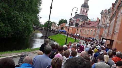 Мощи Николая Чудотворца в Санкт-Петербург сегодня онлайн, 21.07.2017: очередь, где занимать