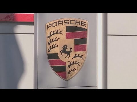 Porsche отзывает 22 тысяч автомобилей  - (видео)