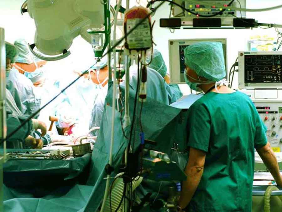 Во Франции усыновленного ребенка из России отдали на органы