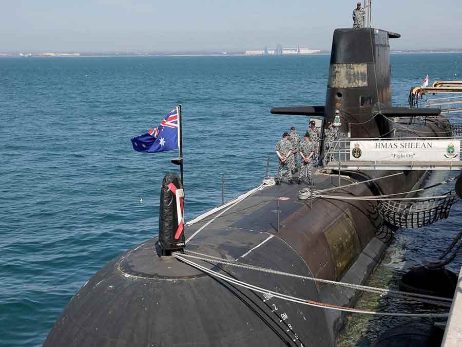 Франция аннулировала общее с США празднество юбилея морской битвы по причине скандала с подлодками - СМИ